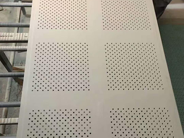 穿孔石膏板系列
